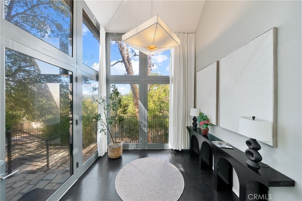 9653 Oak Pass - Photo 5