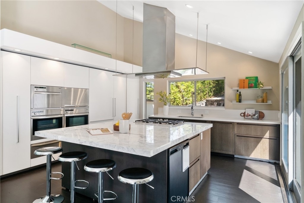 9653 Oak Pass - Photo 10