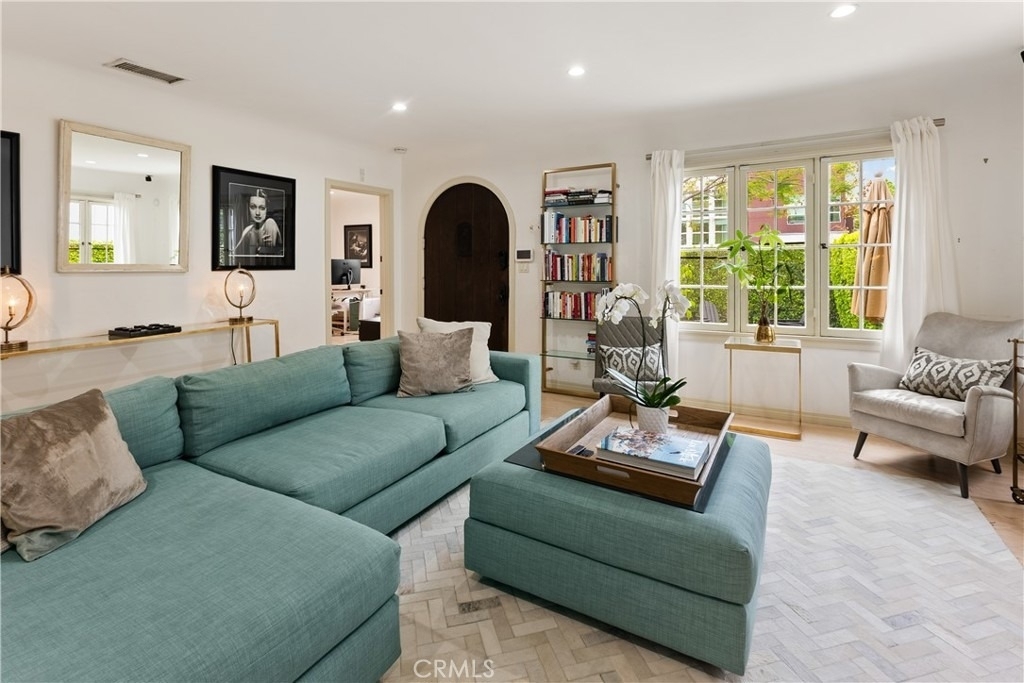 708 Westbourne - Photo 4