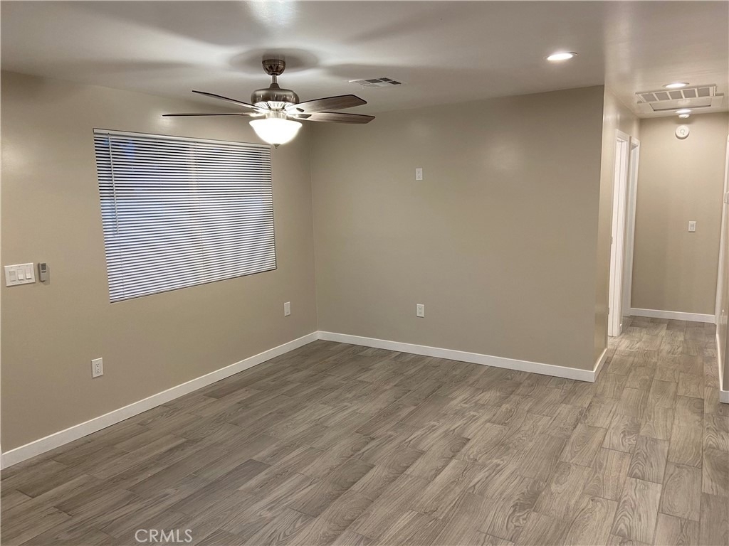 1548 N Lassen - Photo 2