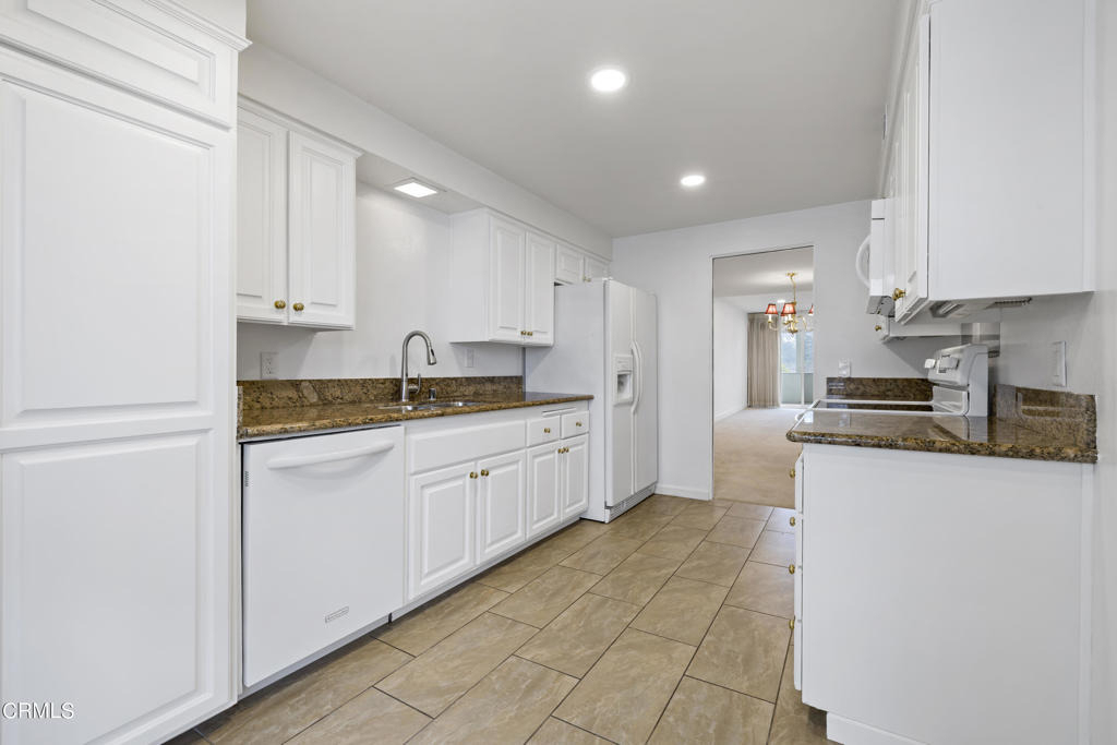 190 Arroyo Terrace - Photo 20
