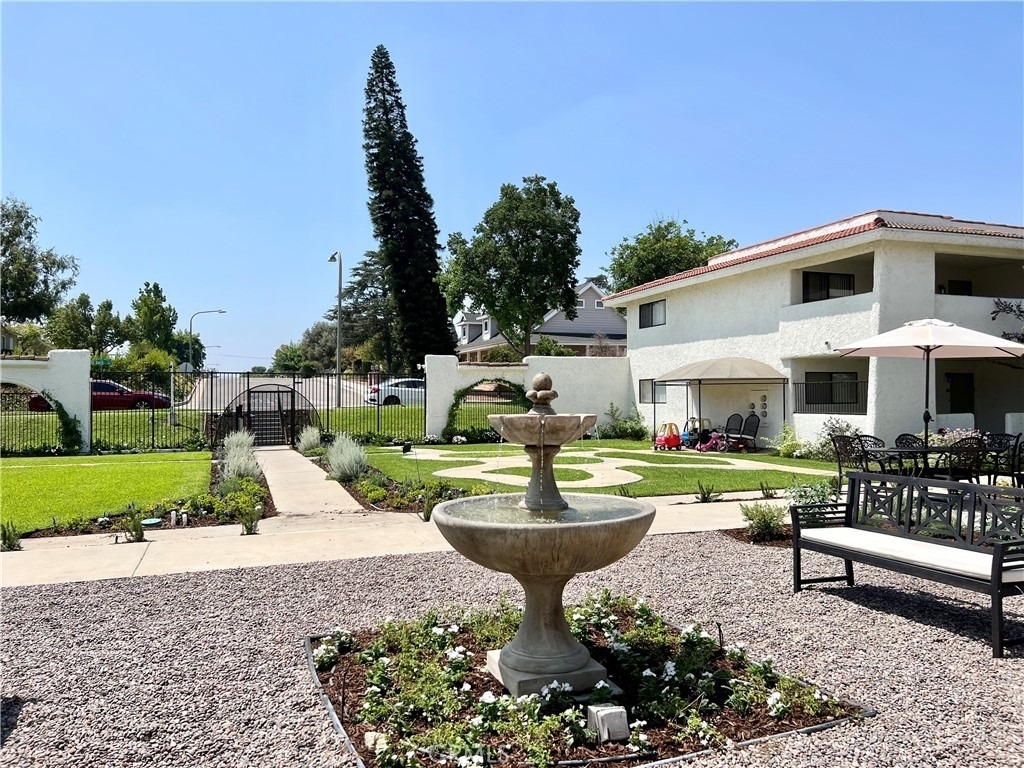 755 E Date - Photo 1