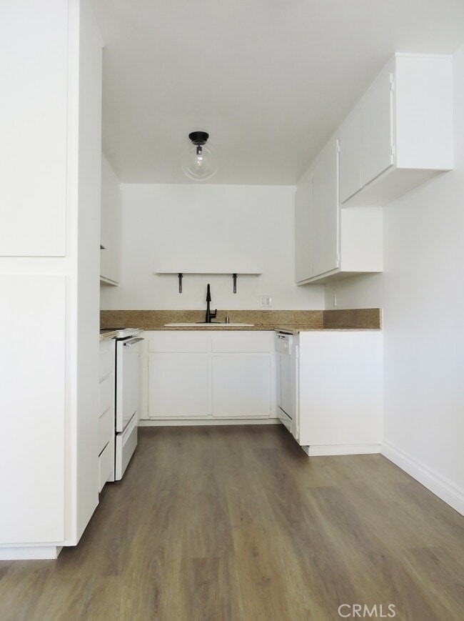 755 E Date - Photo 9