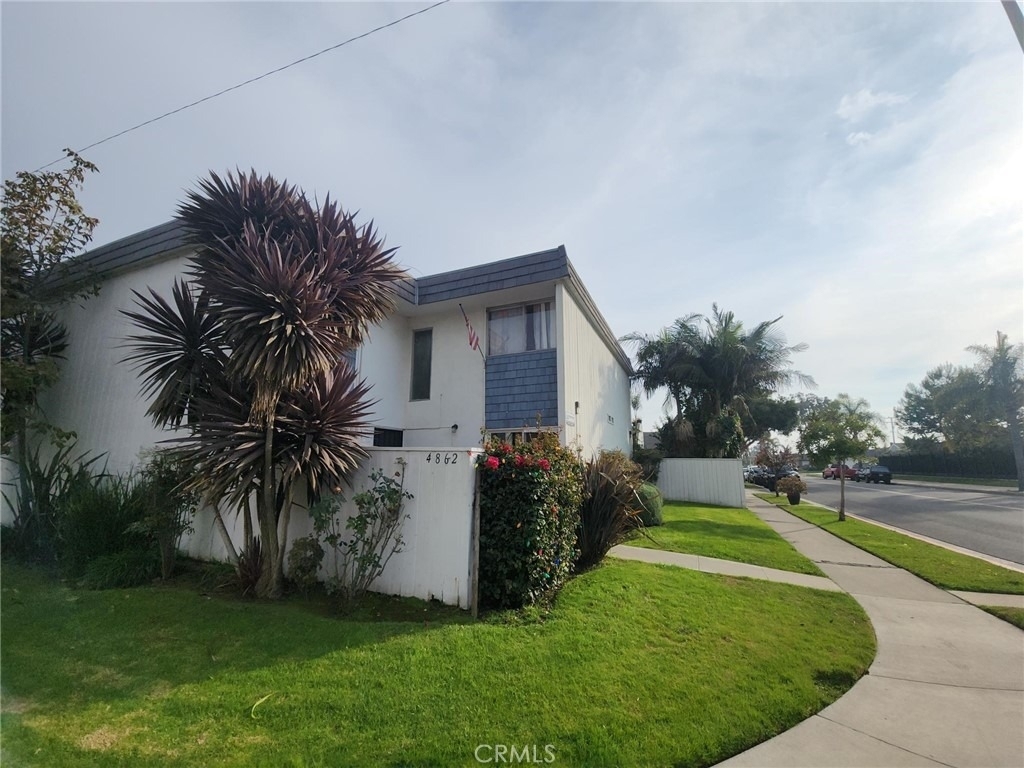 4862 Kona Drive - Photo 1
