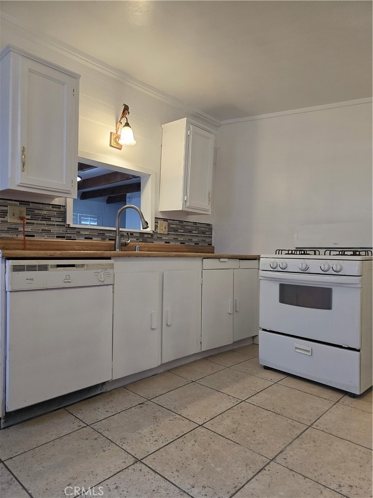 22903 Laurel - Photo 4