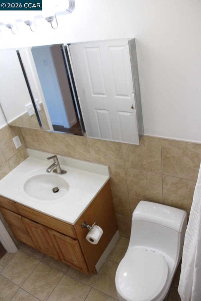 827 33rd St - Photo 11