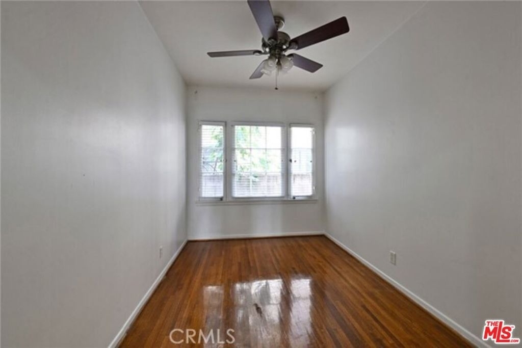149 S Crescent Drive - Photo 2