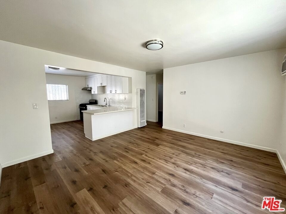 829 Alpine Street - Photo 2