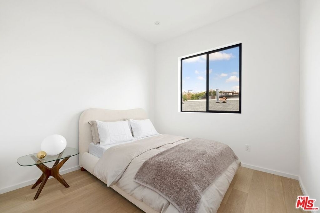 1227 N Formosa Avenue - Photo 4