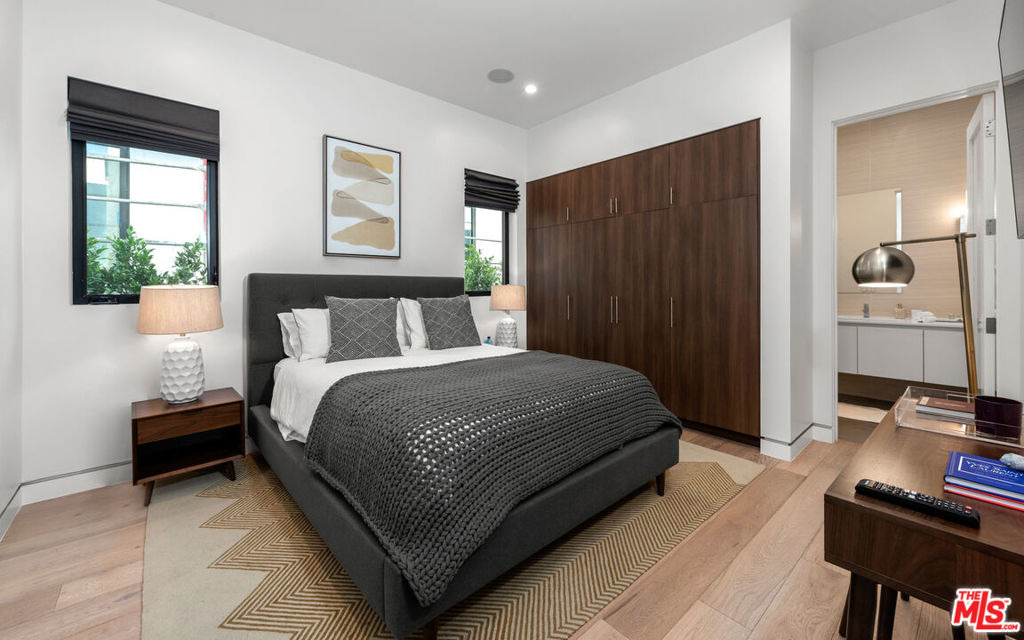 523 N Harper Avenue - Photo 27