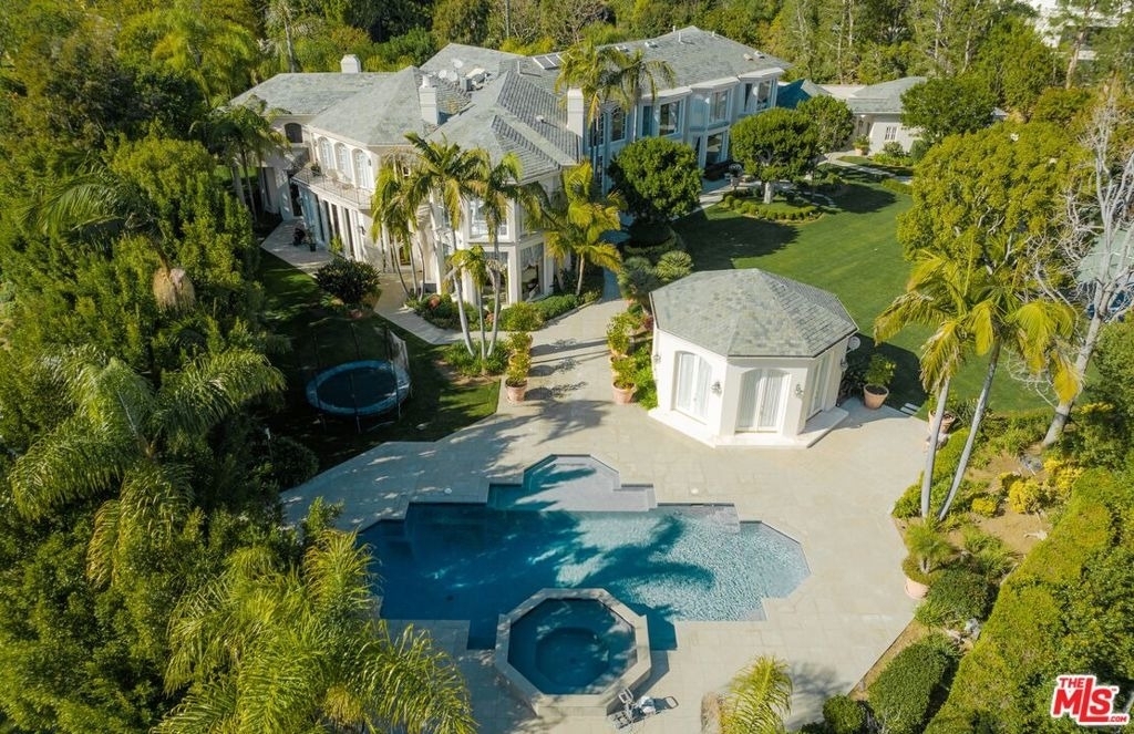24 Beverly Park Terrace - Photo 1