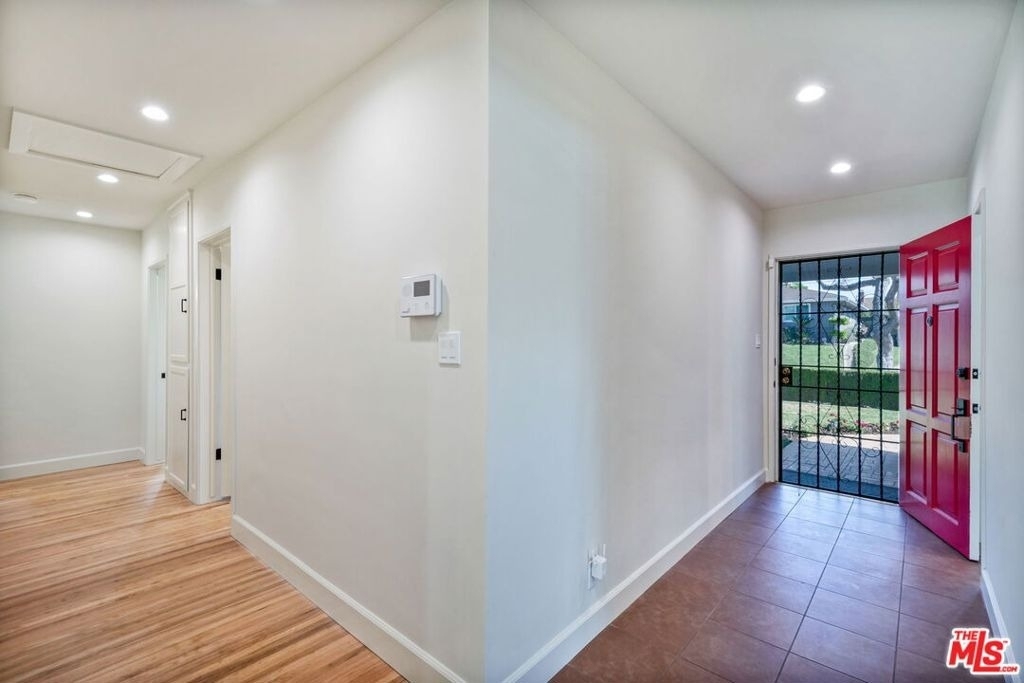 5911 S Corning Avenue - Photo 18