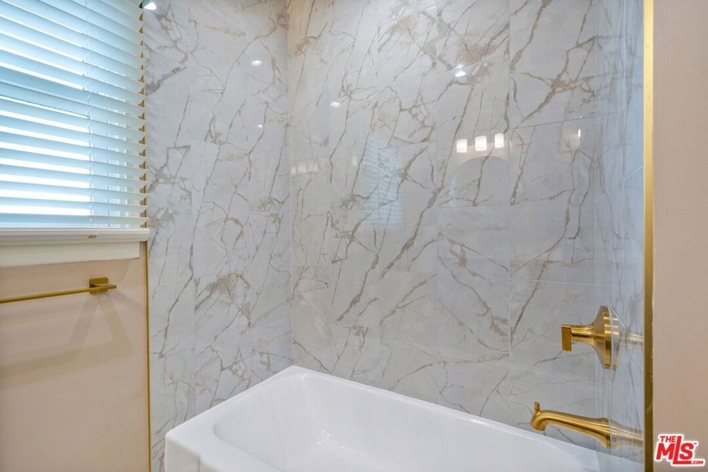 5911 S Corning Avenue - Photo 21