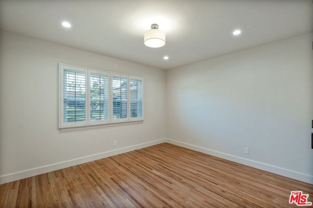 5911 S Corning Avenue - Photo 22