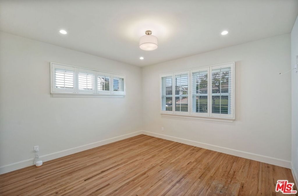 5911 S Corning Avenue - Photo 23