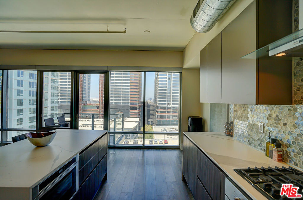 1100 S Hope Street - Photo 21