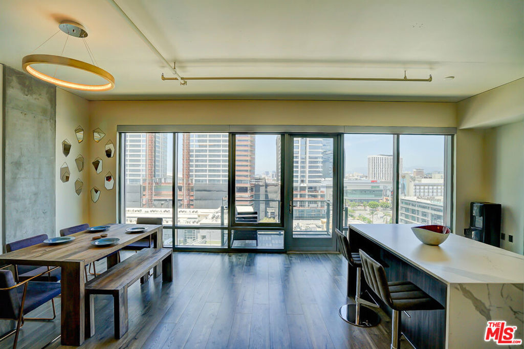 1100 S Hope Street - Photo 4