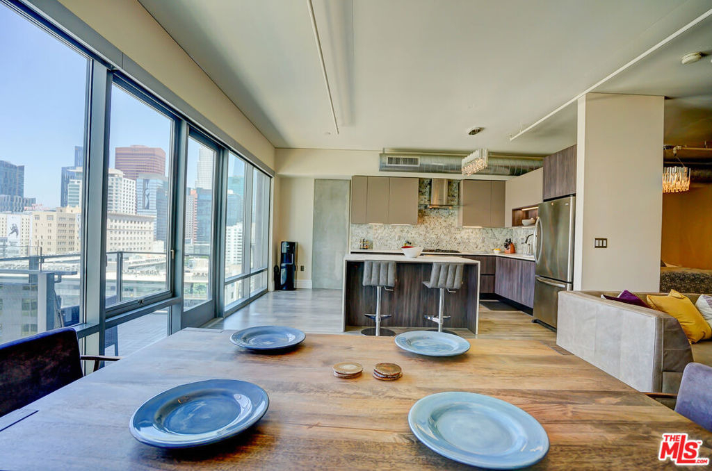 1100 S Hope Street - Photo 7
