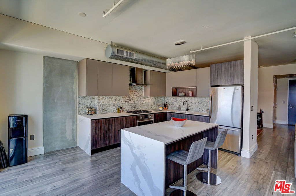 1100 S Hope Street - Photo 16