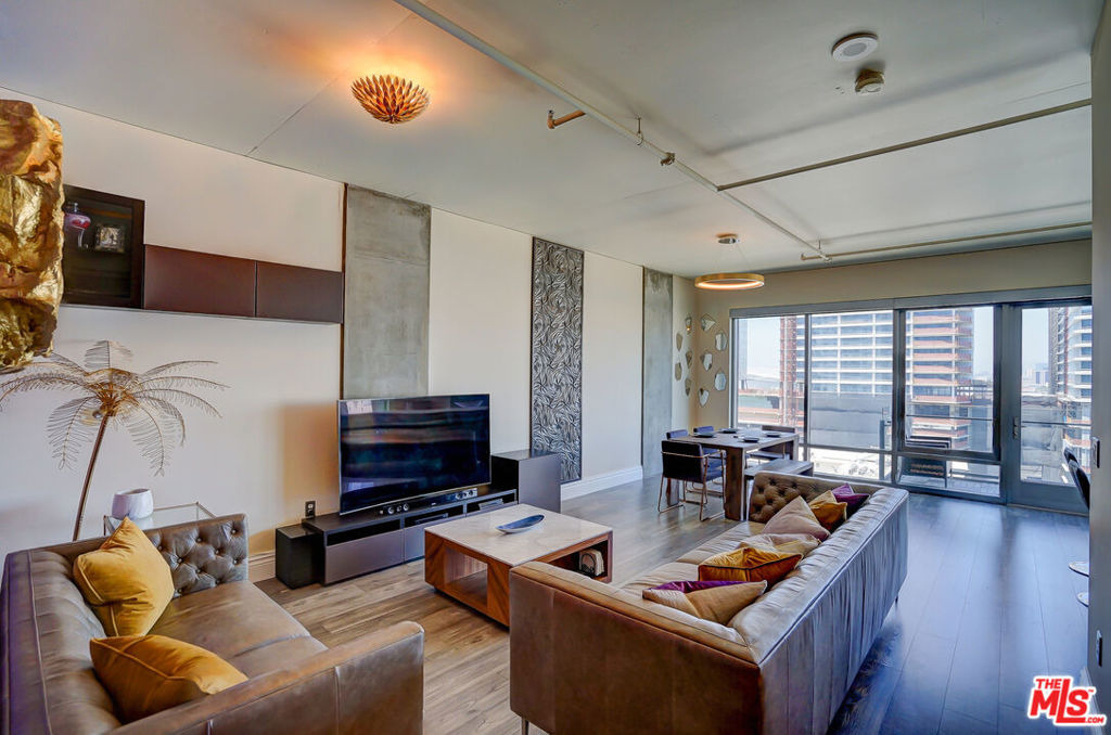 1100 S Hope Street - Photo 23