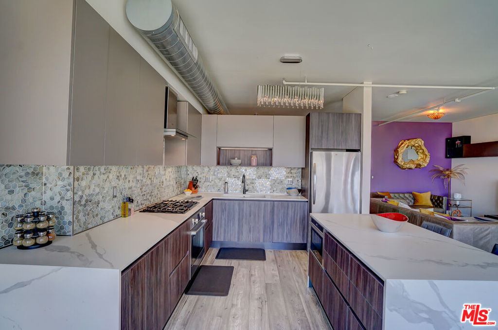 1100 S Hope Street - Photo 17