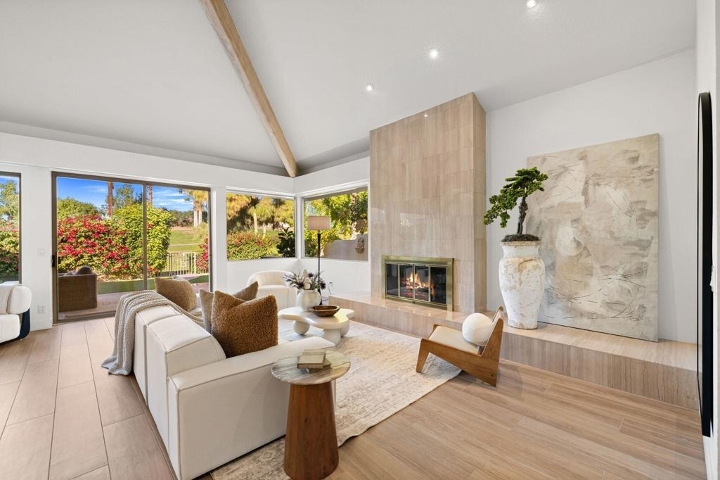 47 N Kavenish Drive - Photo 3