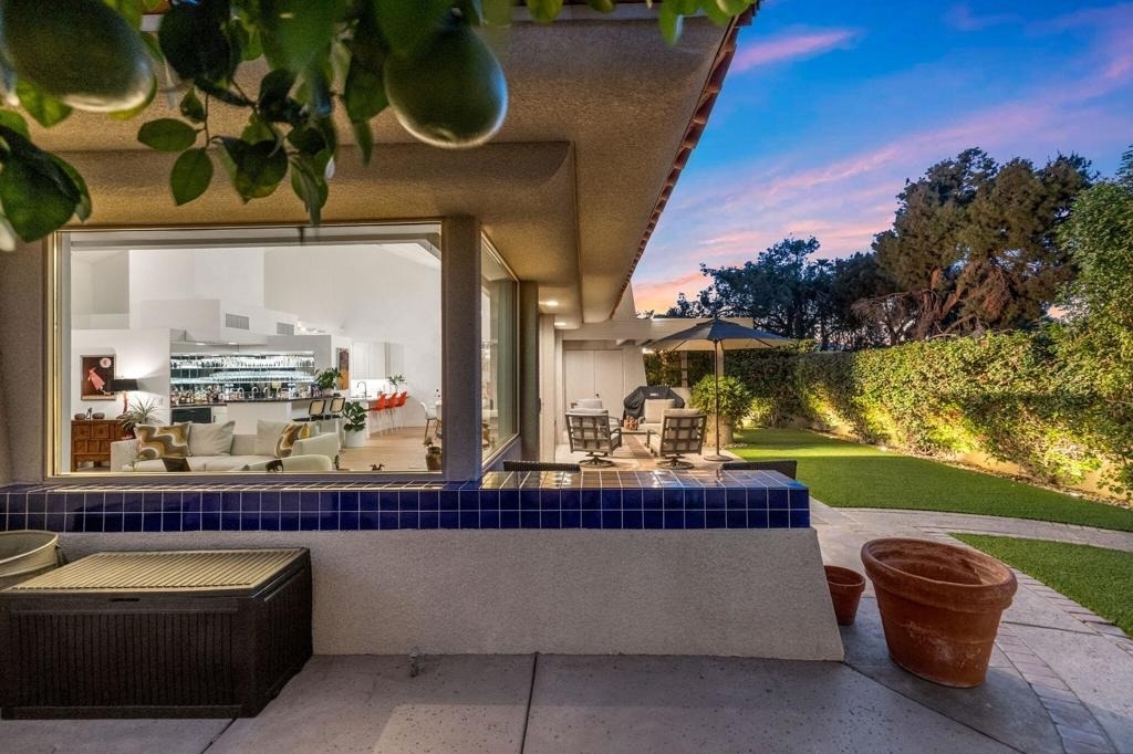 47 N Kavenish Drive - Photo 43