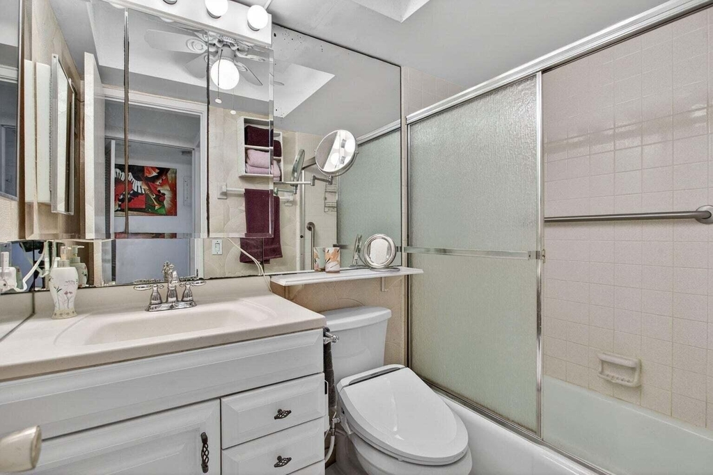 100 Se 6th Avenue - Photo 19