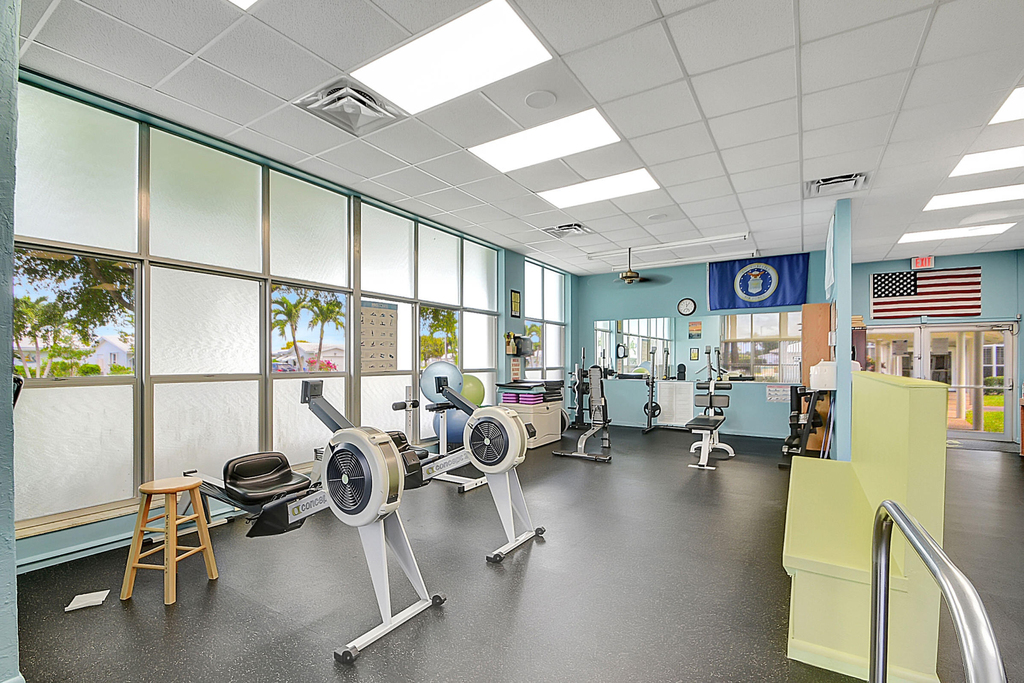 108 Sw 9th Street - Photo 35