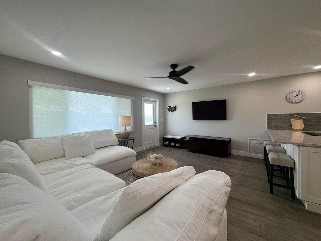 108 Sw 9th Street - Photo 8