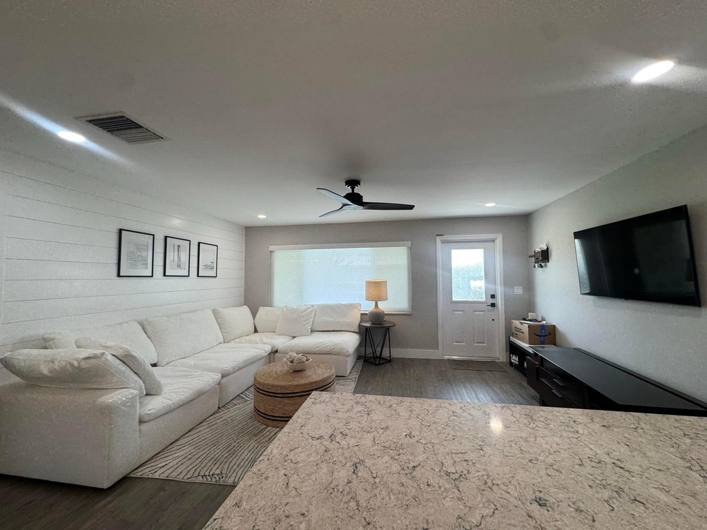 108 Sw 9th Street - Photo 6