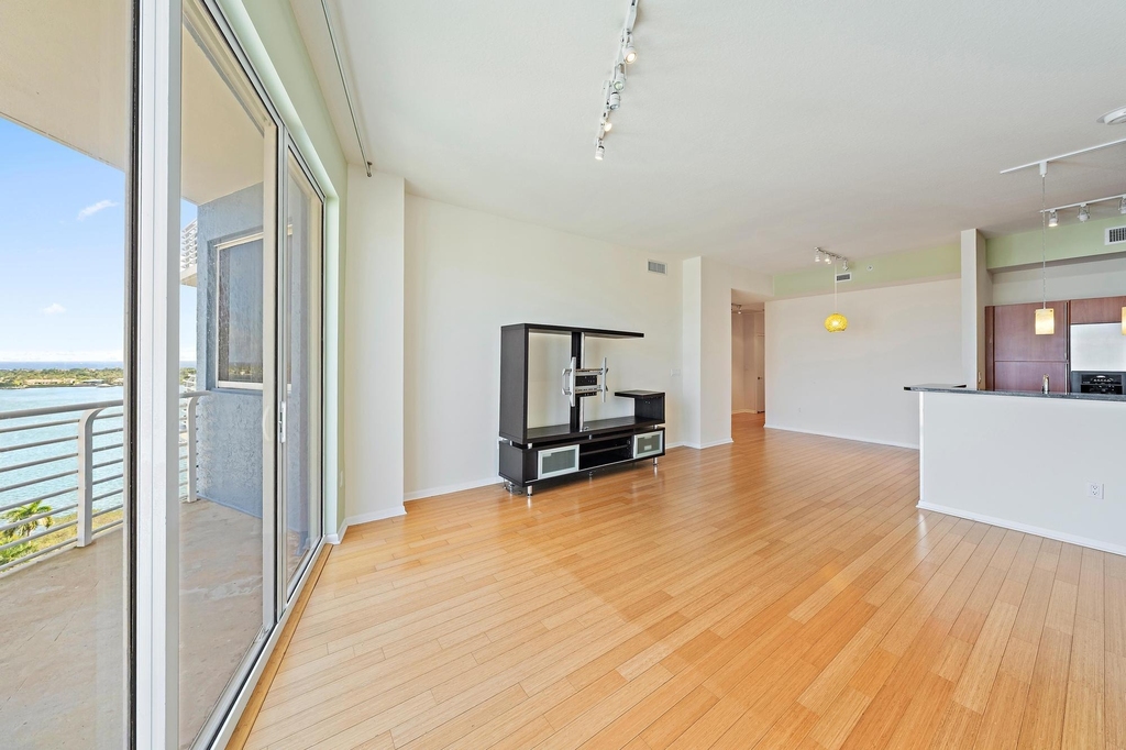 1551 N Flagler Drive - Photo 6