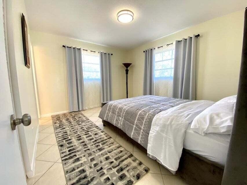 523 Se 20th Court - Photo 9