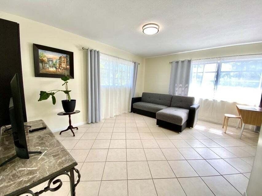 523 Se 20th Court - Photo 6