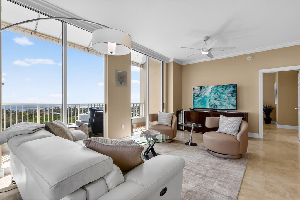 700 E Boynton Beach Boulevard - Photo 18