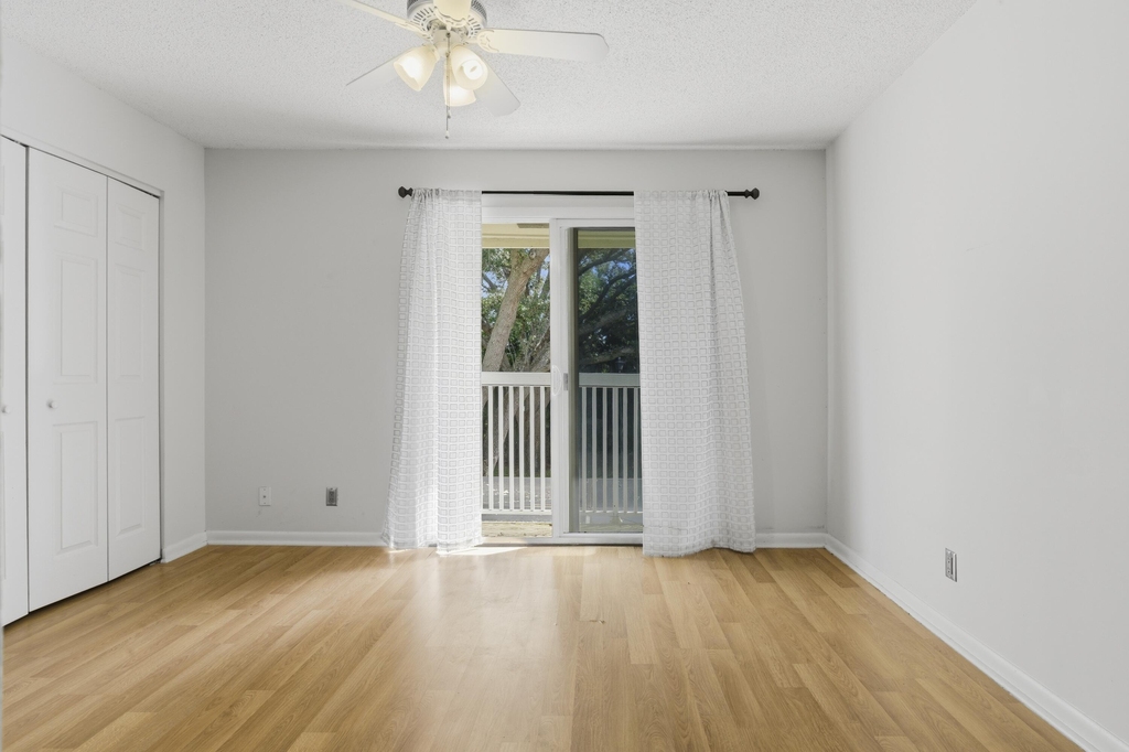 6375 Riverwalk Lane - Photo 16