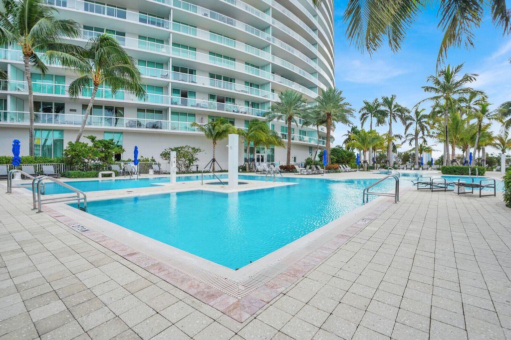 1 N Ocean Boulevard - Photo 36