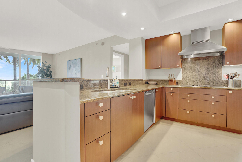 1 N Ocean Boulevard - Photo 12