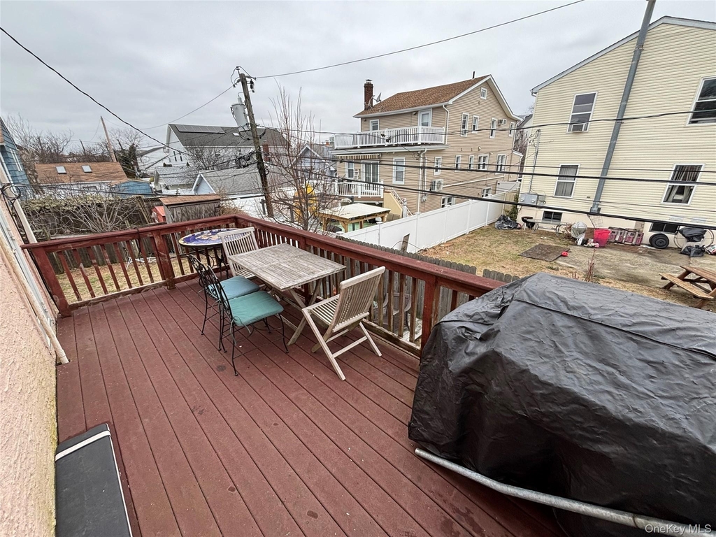 329 E Chester Street - Photo 1
