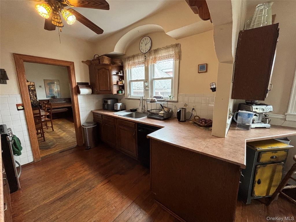 329 E Chester Street - Photo 3