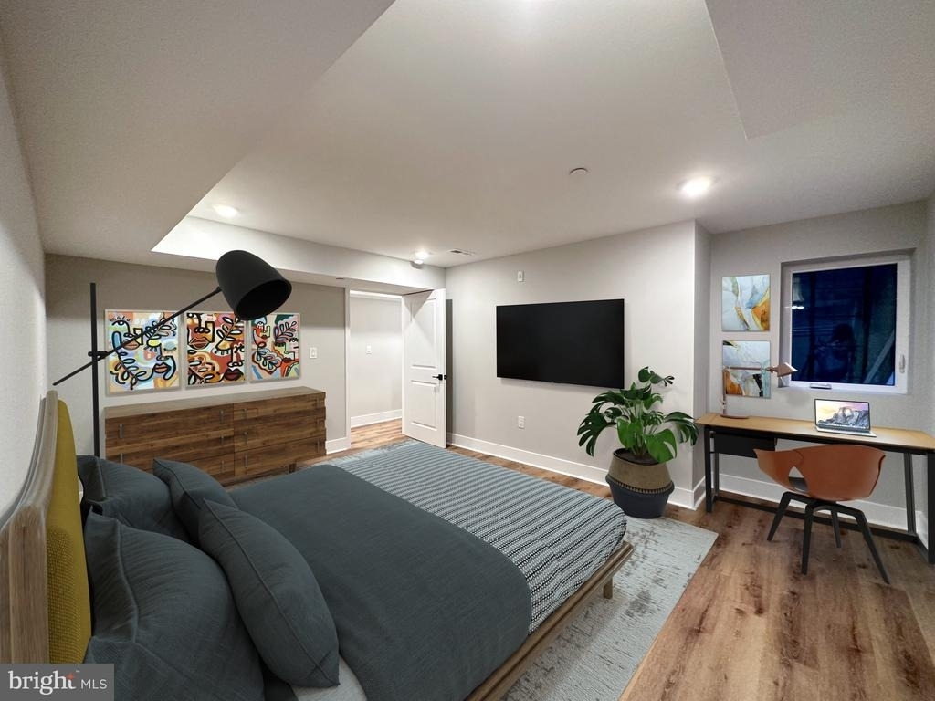 1722 W Master Street - Photo 1
