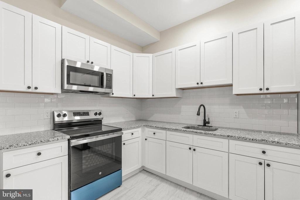 5431 Stewart Street - Photo 12