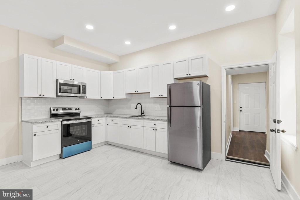 5431 Stewart Street - Photo 13