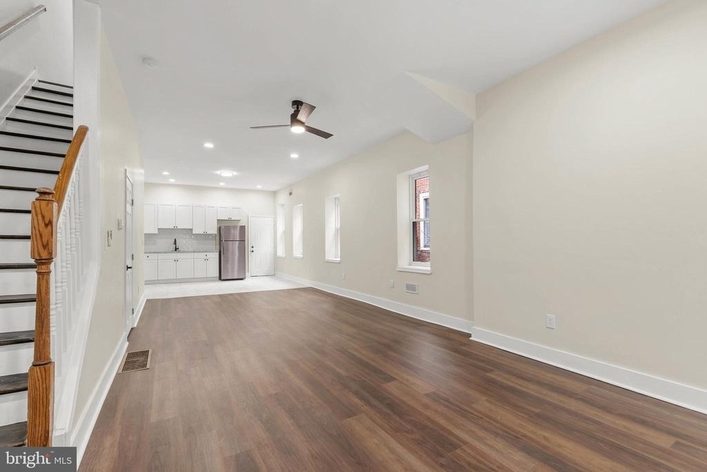 5431 Stewart Street - Photo 4