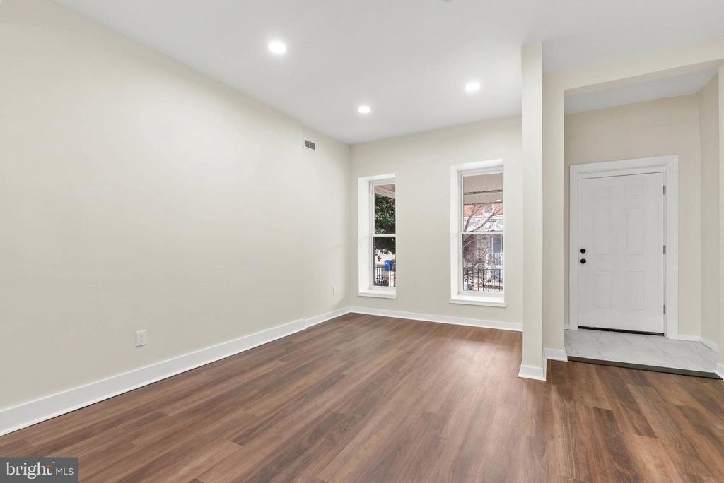 5431 Stewart Street - Photo 5