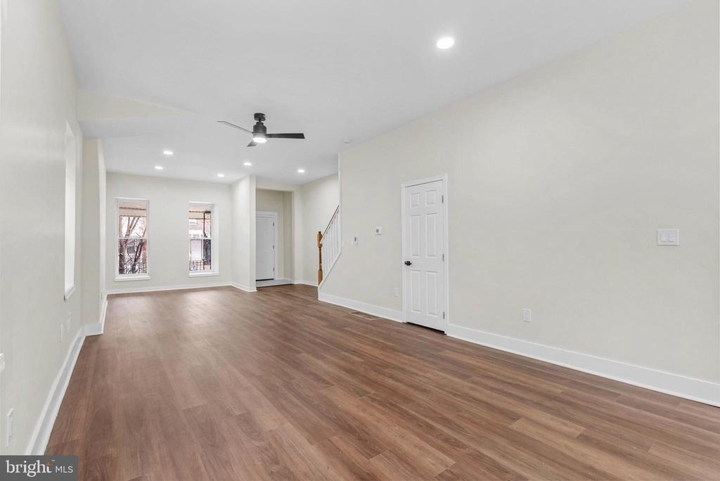 5431 Stewart Street - Photo 9