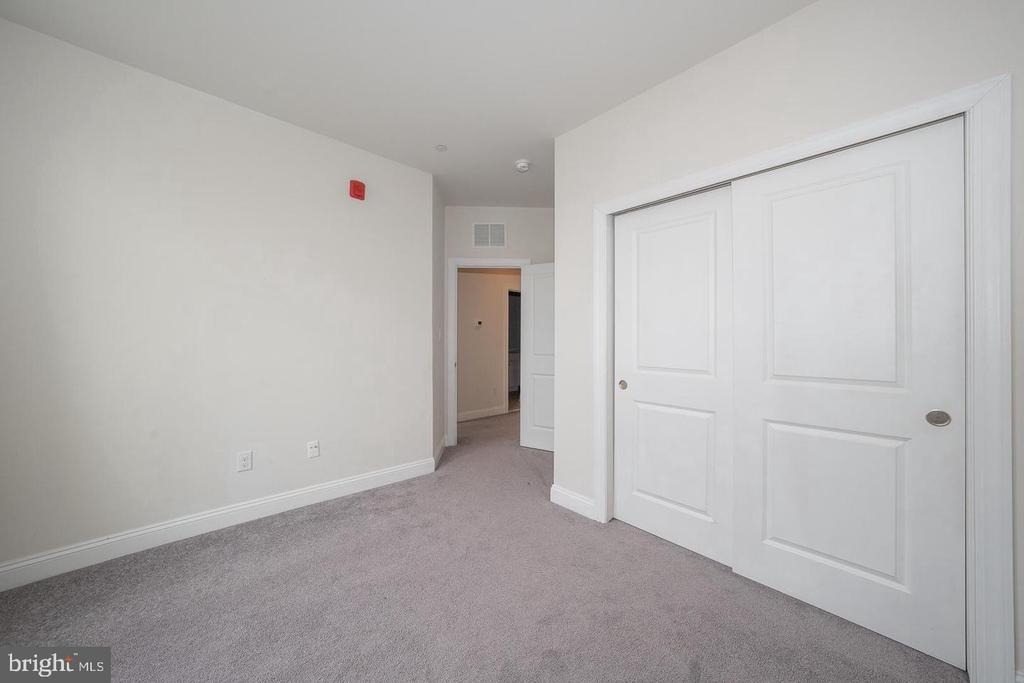 220 Charles Ellis Drive - Photo 36