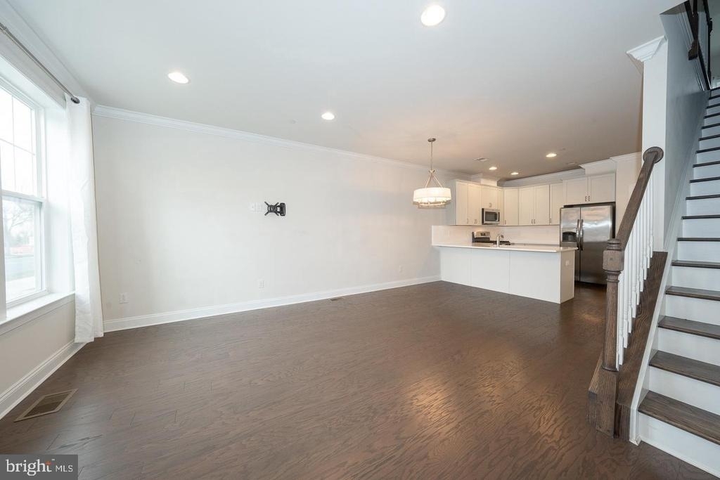 220 Charles Ellis Drive - Photo 6