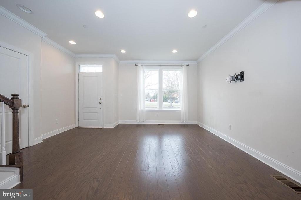 220 Charles Ellis Drive - Photo 8