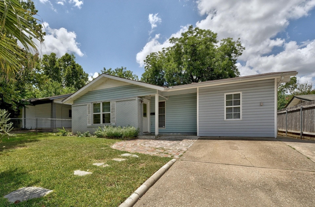 129 Coleman St - Photo 1